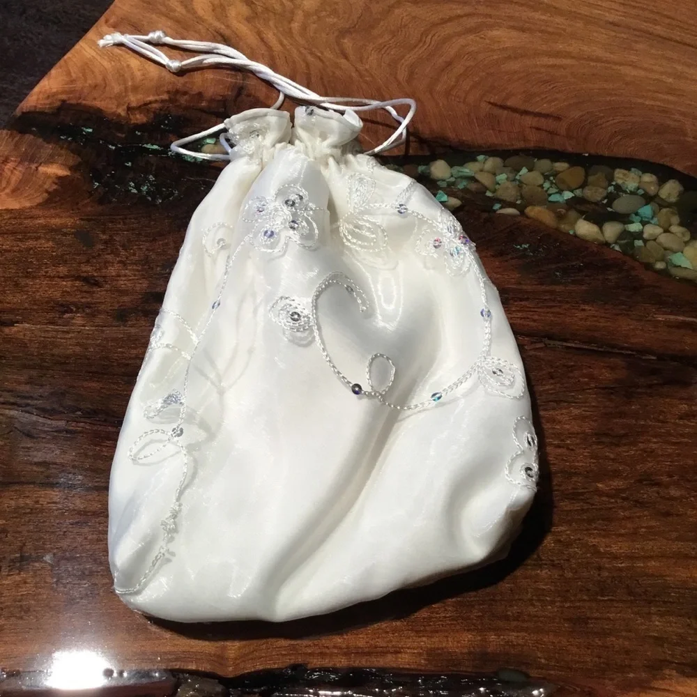 Formal drawstring bag